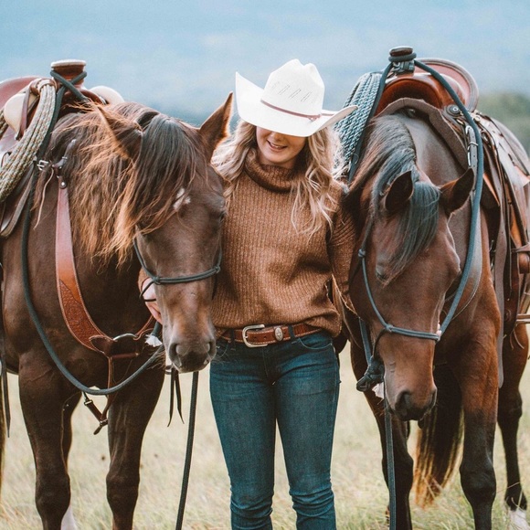 Meet your Posher, Carley - Picture 1 of 1